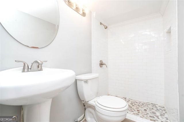 2607 Jefferson Ter, Atlanta, GA 30344 - bathroom with a tile shower and toilet