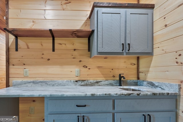 171 Antler Way, Morganton, GA 30560 - detailed view of wood walls