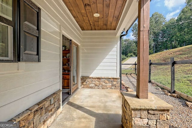 346 Woodland Ln, Hayesville, NC 28904 - view of patio featuring a porch and fence