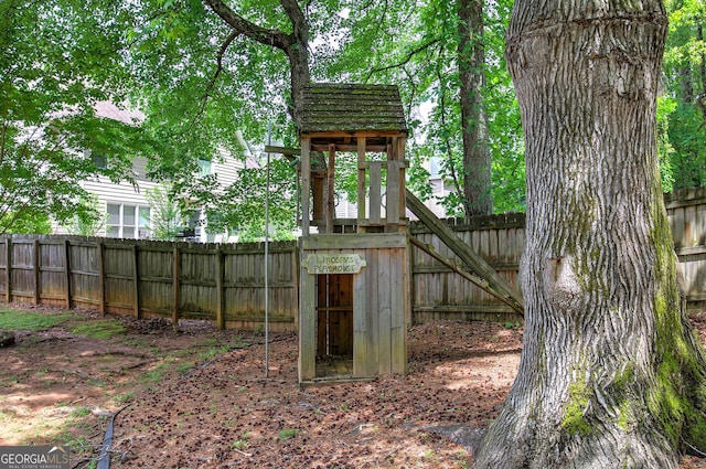 3186 Sail Winds Dr NW, Acworth, GA 30101 - view of yard with a fenced backyard