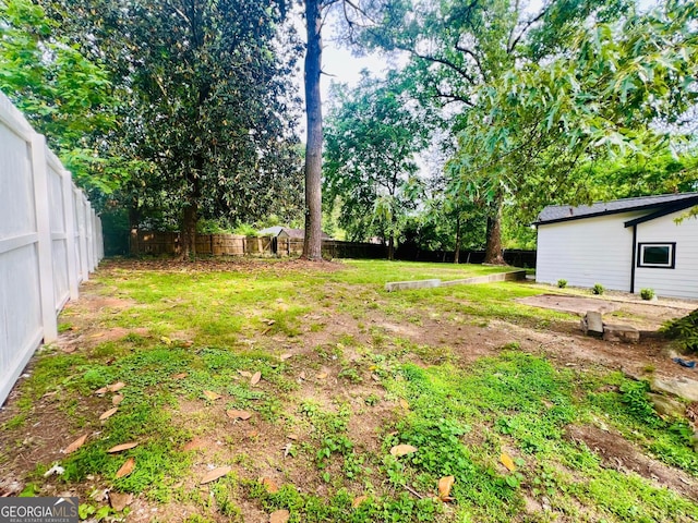 2502 Barge Rd SW, Atlanta, GA 30331 - view of yard featuring a fenced backyard