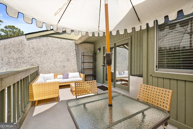 view of patio with outdoor lounge area