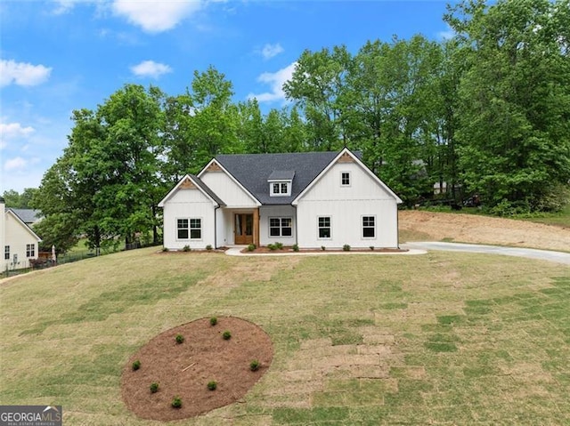 346 Chandler Ct, Alto, GA 30510 - modern farmhouse with board and batten siding and a front lawn