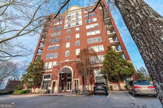 3820 Roswell Rd NE Unit 705, Atlanta, GA 30342 - view of apartment building / complex