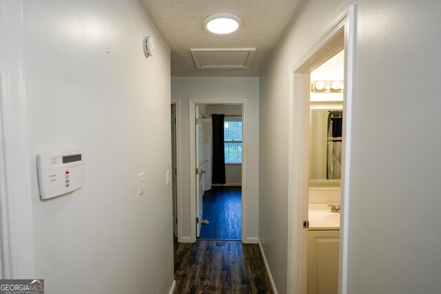 253 Dry Creek Rd, Cedartown, GA 30125 - hallway featuring baseboards, dark wood-style flooring, and a textured ceiling