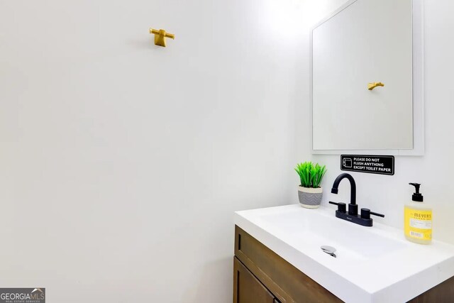 1418 2nd Ave, Macon, GA 31201 - bathroom with vanity
