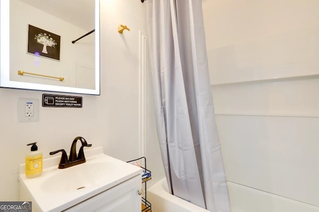 1418 2nd Ave, Macon, GA 31201 - full bathroom with vanity and shower / tub combo