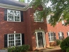 view of colonial inspired home