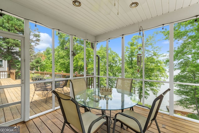 945 Sandy Run Dr, Sparta, GA 31087 - sunroom with plenty of natural light and outdoor dining space