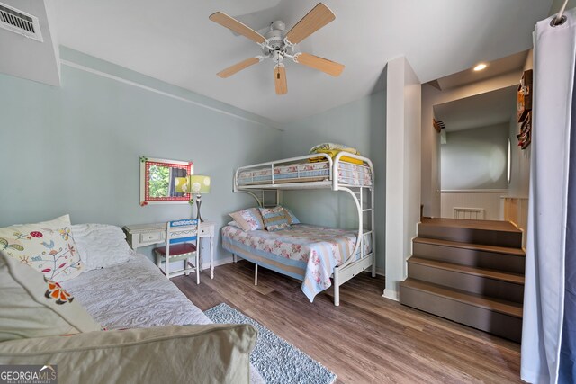 945 Sandy Run Dr, Sparta, GA 31087 - bedroom featuring visible vents, wood finished floors, baseboards, recessed lighting, and a ceiling fan