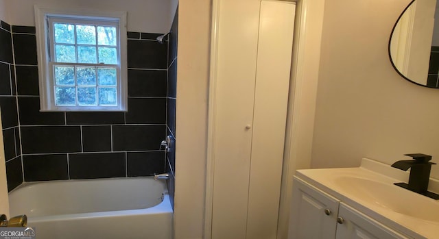 2074 Melton Ave, Macon, GA 31217 - full bath featuring vanity and shower / washtub combination
