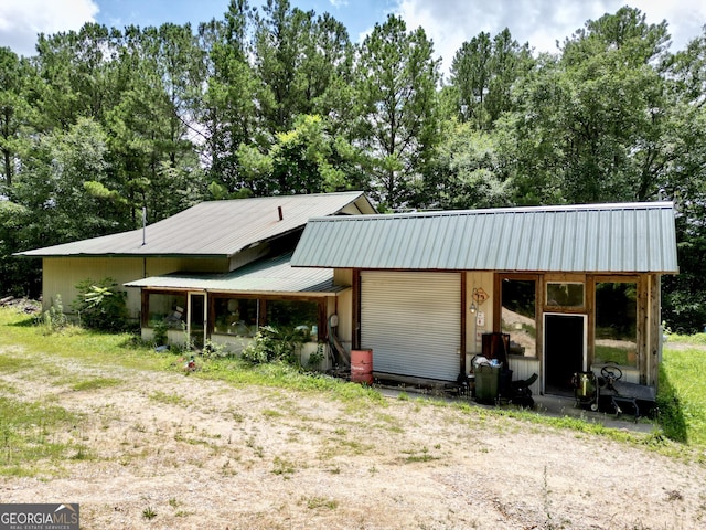 1685 Ridgeway Rd, Lafayette, GA 30728 - view of front facade with a metal roof