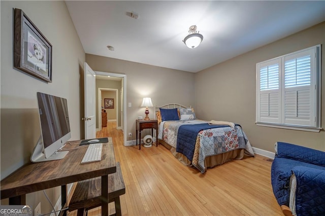 26 Kensington Rd, Avondale Estates, GA 30002 - bedroom featuring light wood finished floors and baseboards