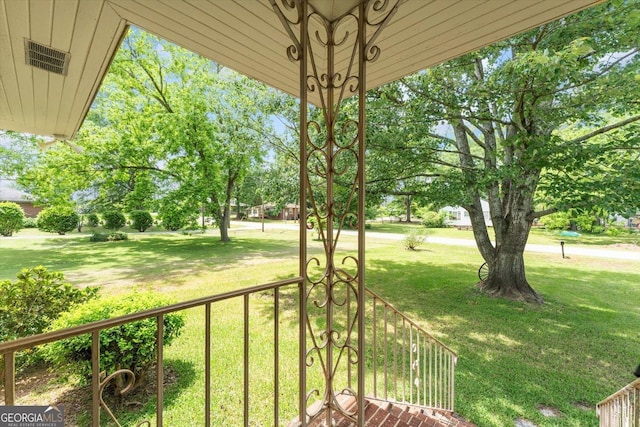829 Berkshire Dr, Washington, GA 30673 - view of balcony