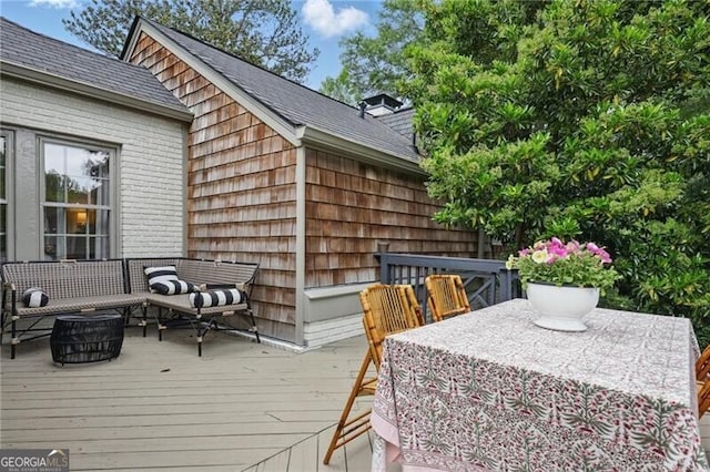 820 Wilson Rd NW, Atlanta, GA 30318 - deck with outdoor dining area