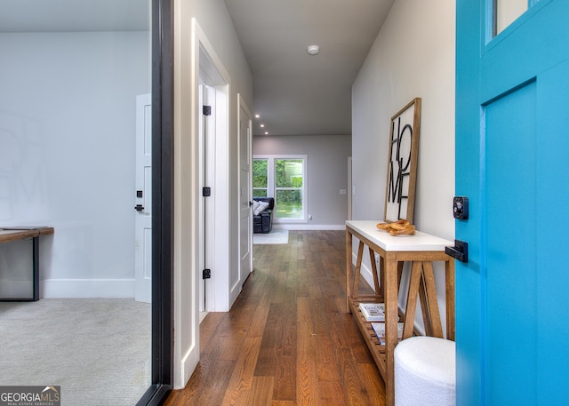 419 Mcinnes Cir SE, Marietta, GA 30060 - corridor featuring dark wood-style floors and baseboards