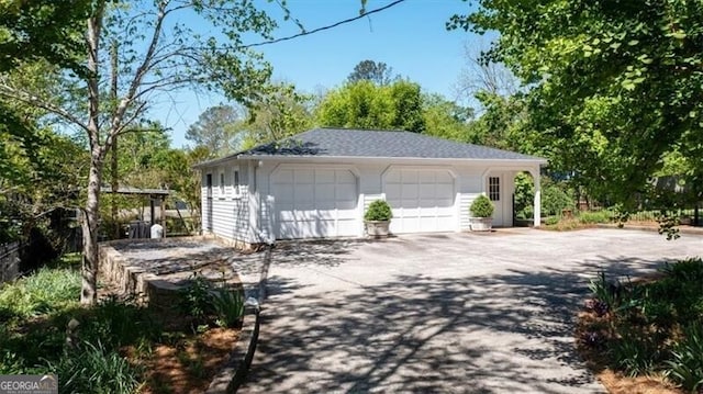 view of detached garage