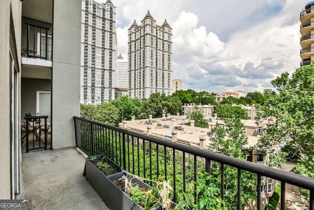 275 13th St NE Unit 605, Atlanta, GA 30309 - balcony with a city view