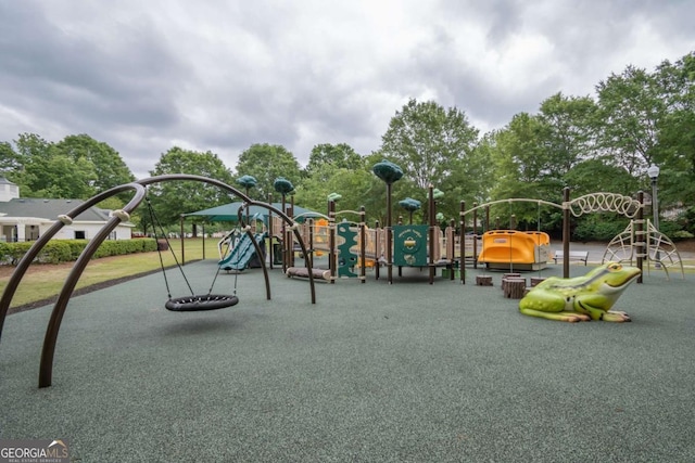 96 Portico Pl, Newnan, GA 30265 - view of communal playground