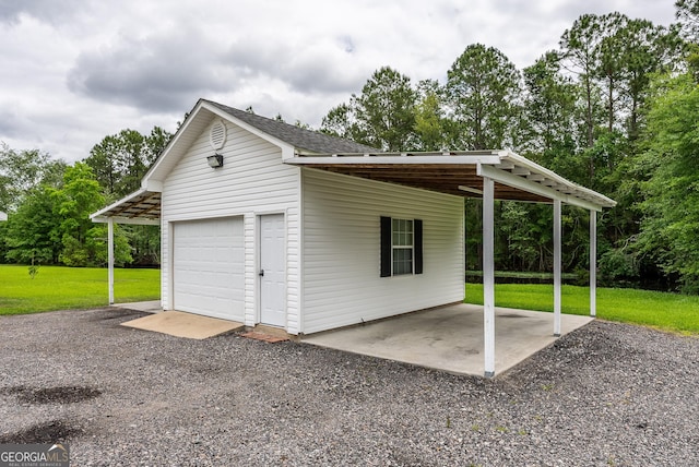 3808 Deer Run Dr, Blackshear, GA 31516 - view of garage