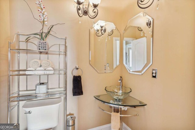 3364 Kylee Dawn Cir, Lawrenceville, GA 30045 - bathroom with baseboards