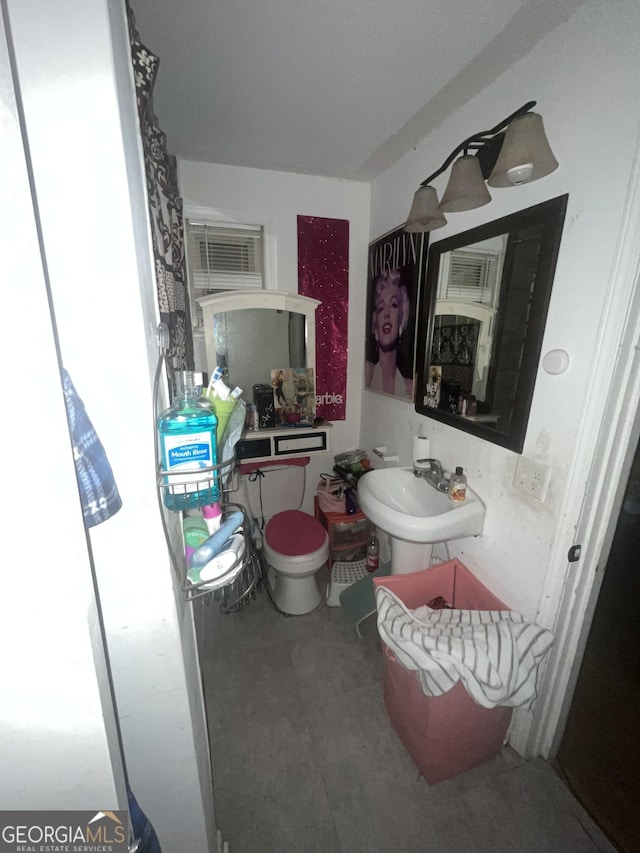 1621 Lee St, Brunswick, GA 31520 - bathroom with a sink