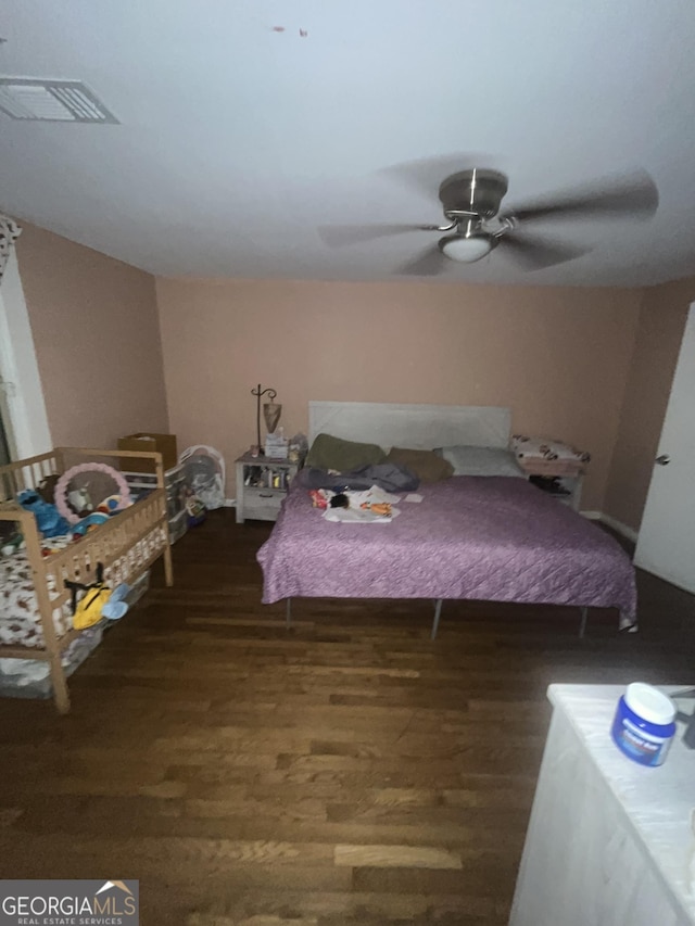 1621 Lee St, Brunswick, GA 31520 - bedroom with wood finished floors and a ceiling fan