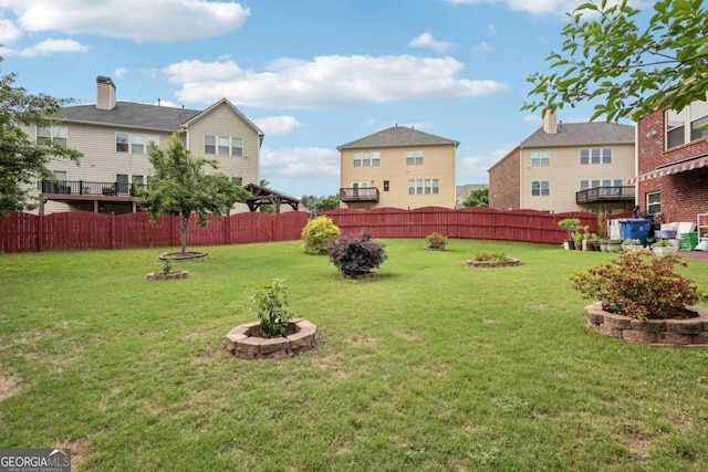 view of yard featuring a fenced backyard