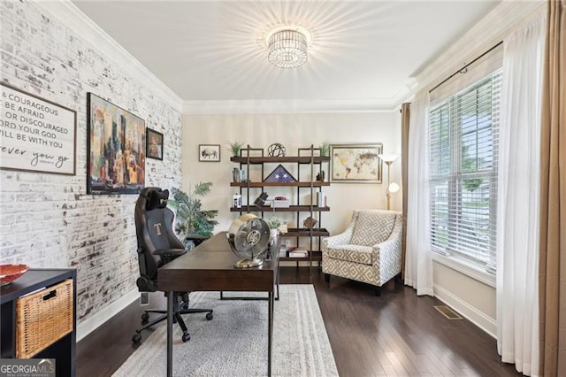 office area with baseboards, crown molding, plenty of natural light, and wood finished floors