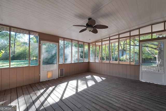 341 Fox Rd, Griffin, GA 30224 - unfurnished sunroom featuring a ceiling fan