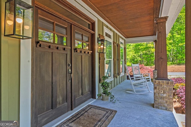 1122 Irongate, Macon, GA 31220 - doorway to property with a porch
