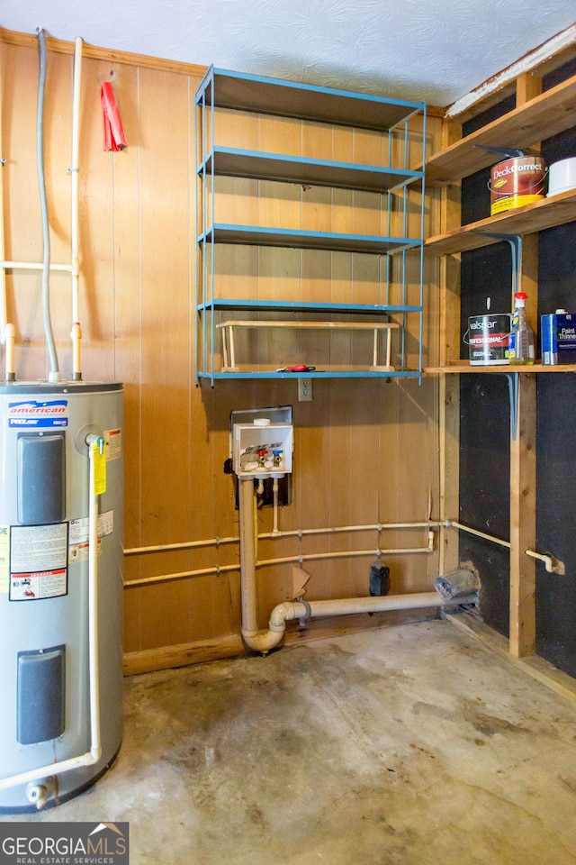 1114 Laurel St, Blackshear, GA 31516 - interior space with water heater