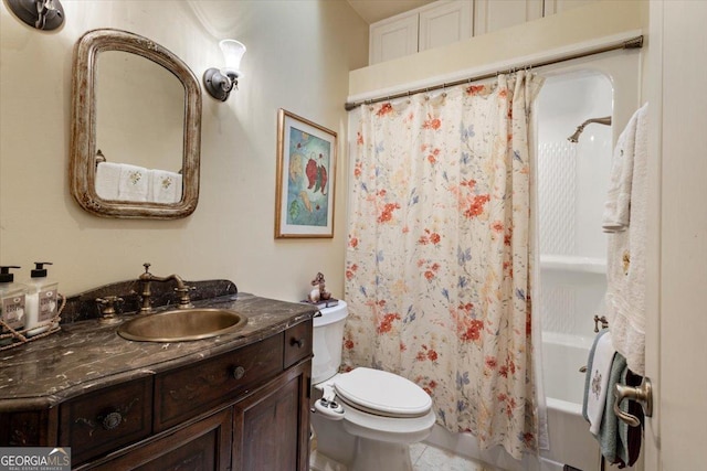 full bathroom featuring toilet, shower / tub combo with curtain, and vanity