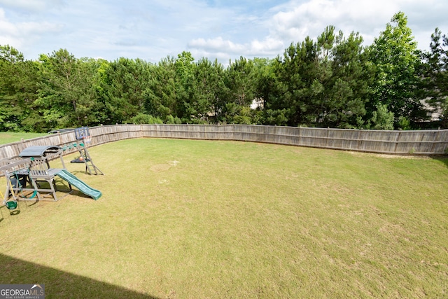 8045 Coleson Xing, Locust Grove, GA 30248 - view of yard