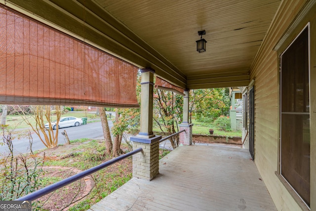 1388 Metropolitan Ave SE, Atlanta, GA 30316 - wooden deck with a porch