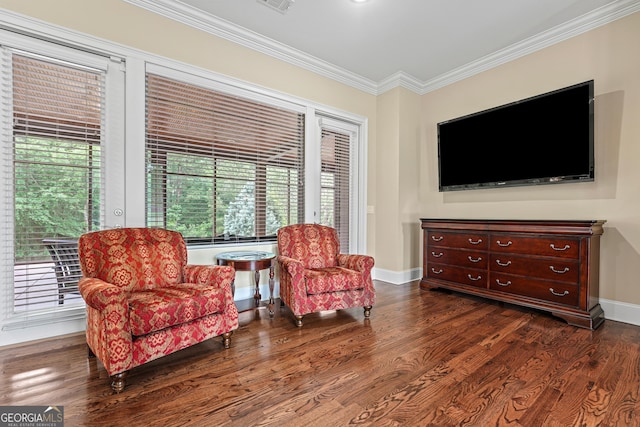 350 Greystone Dr, Milledgeville, GA 31061 - living area featuring ornamental molding, baseboards, plenty of natural light, and wood finished floors