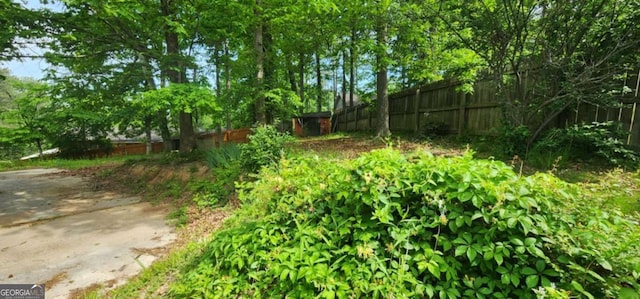 view of yard featuring fence
