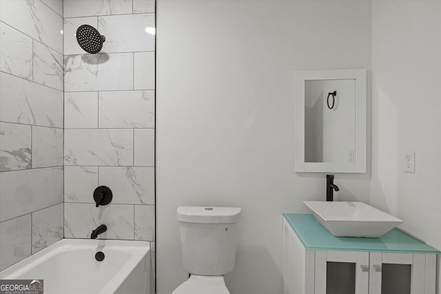 3634 Oakleaf Pass, Fairburn, GA 30213 - full bathroom featuring toilet, vanity, and tub / shower combination