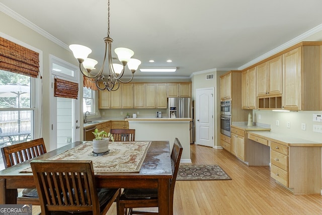 dining area featuring light wood-style flooring, recessed lighting, ornamental molding, an inviting chandelier, and visible vents
