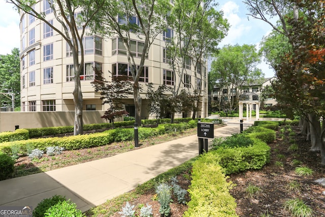 3475 Oak Valley Rd NE Unit 2060, Atlanta, GA 30326 - view of surrounding community