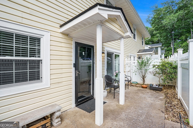 2716 Suwanee Way SE, Marietta, GA 30067 - view of patio / terrace featuring fence