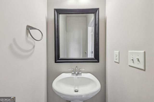 1257 Park Pass Way, Suwanee, GA 30024 - bathroom featuring a sink