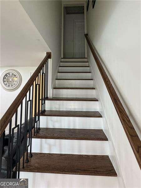 2638 Cleburne Pkwy, Powder Springs, GA 30127 - view of stairs