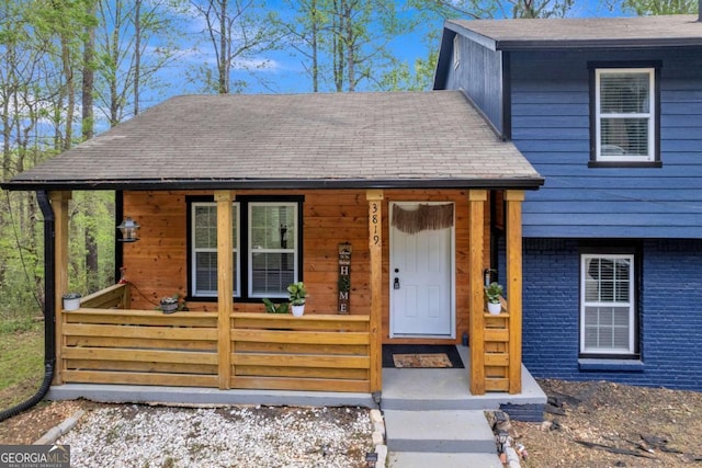 3819 Shane Ct, Ellenwood, GA 30294 - tri-level home with brick siding