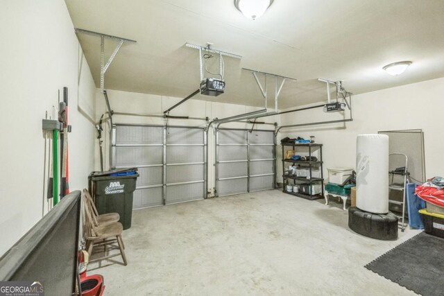 632 Creek Pointe Dr, Athens, GA 30606 - garage with a garage door opener