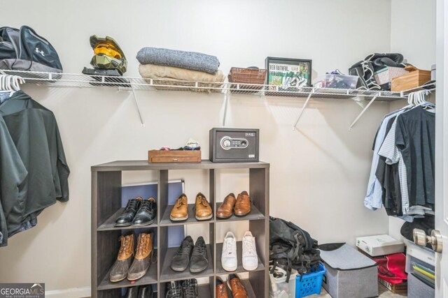 632 Creek Pointe Dr, Athens, GA 30606 - view of spacious closet