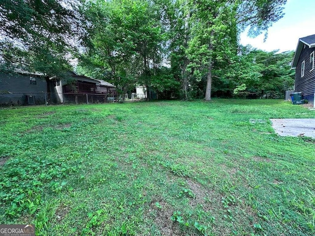 4464 Cary Dr, Snellville, GA 30039 - view of yard