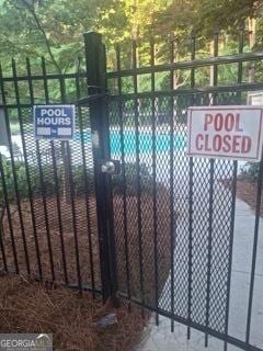 6449 Pinebark Way, Morrow, GA 30260 - gate with fence