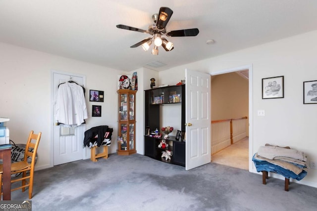 garage featuring a ceiling fan