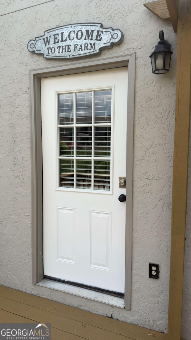 138 Tamara Ct, Athens, GA 30606 - entrance to property with stucco siding
